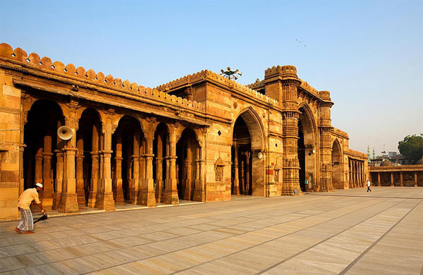Explore Enchanting Gujarat: Premier Tour Packages for Every Traveler