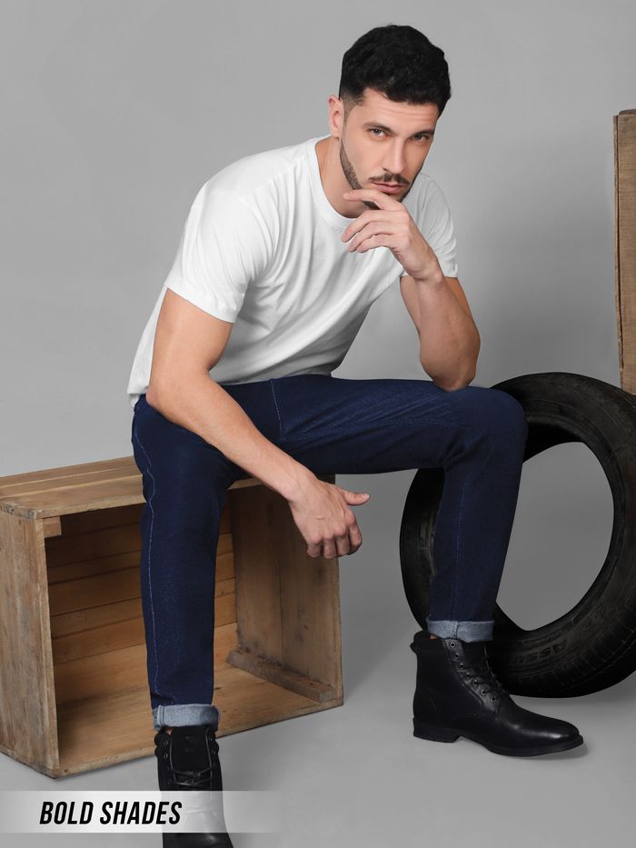 A Comprehensive Guide to the Latest Trends in Men's Jeans
