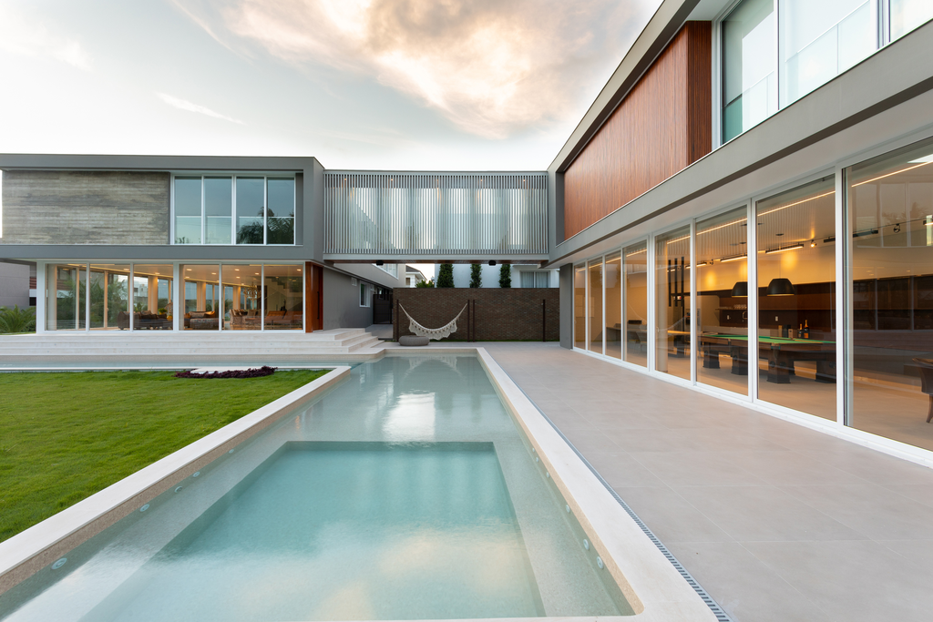 7 Tips to Saving Space with Upvc Sliding Doors