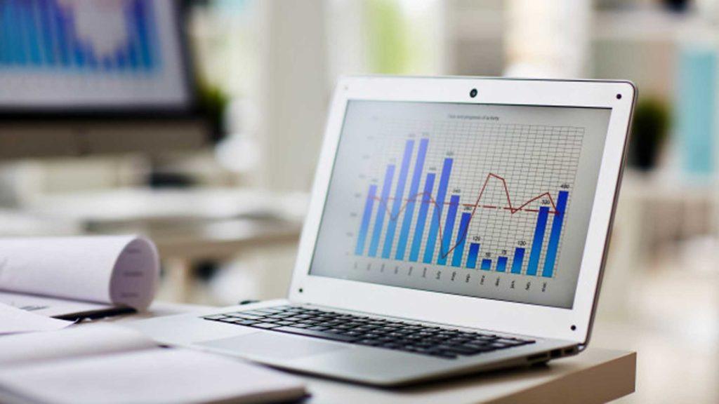 Connecting Sales and Marketing: Sync or Sink