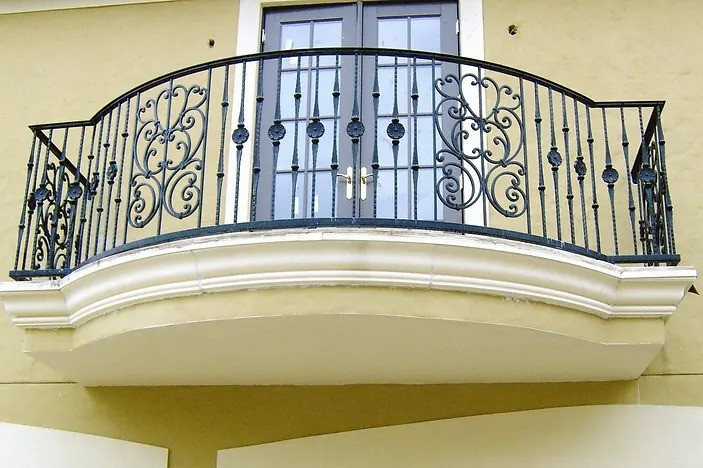 Tips for Selecting Ideal Wrought Iron Balcony Railings