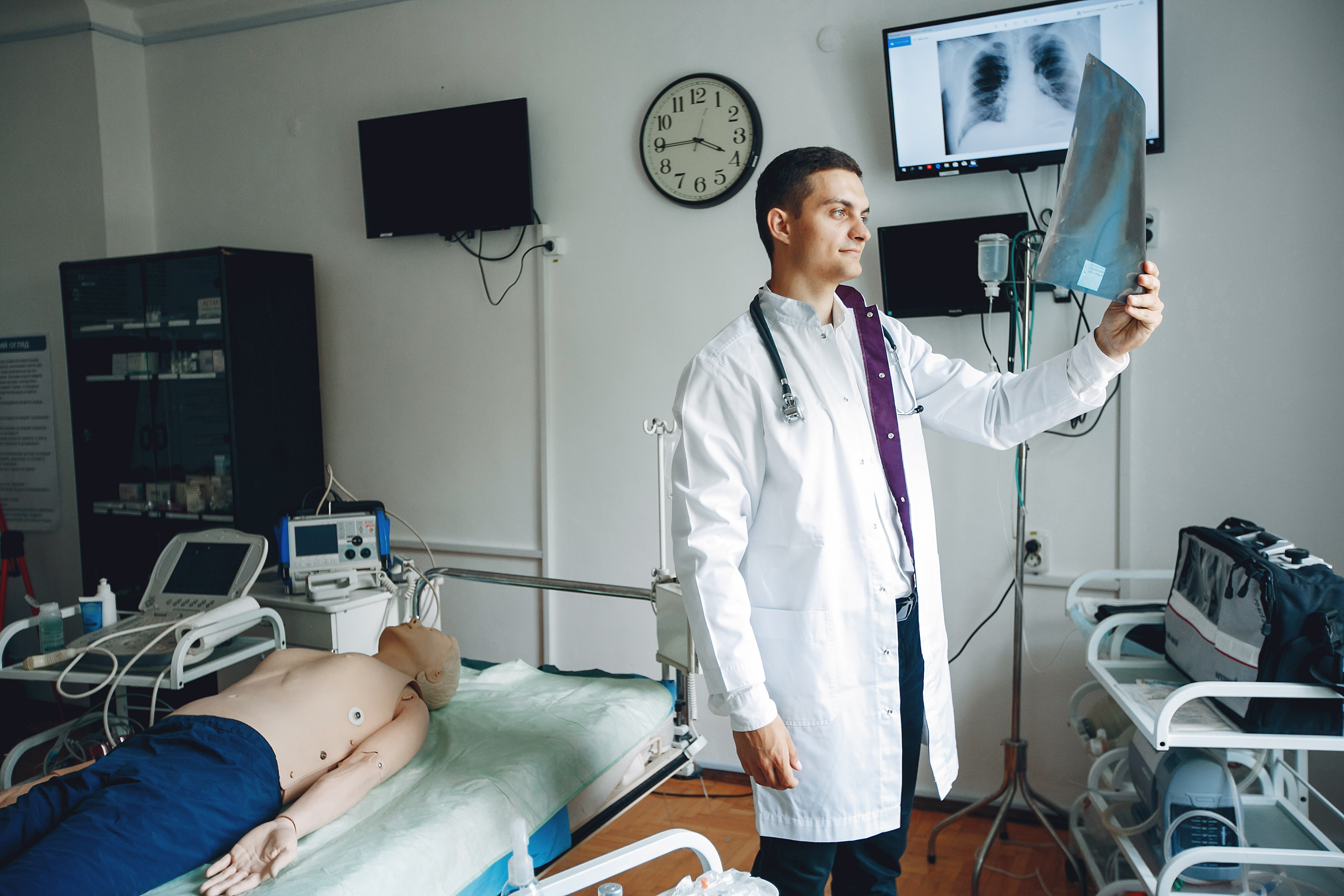 Global X-Ray Systems Devices And Equipment Market Report 2024: Market Size, CAGR, Lucrative Segments And Top Regions