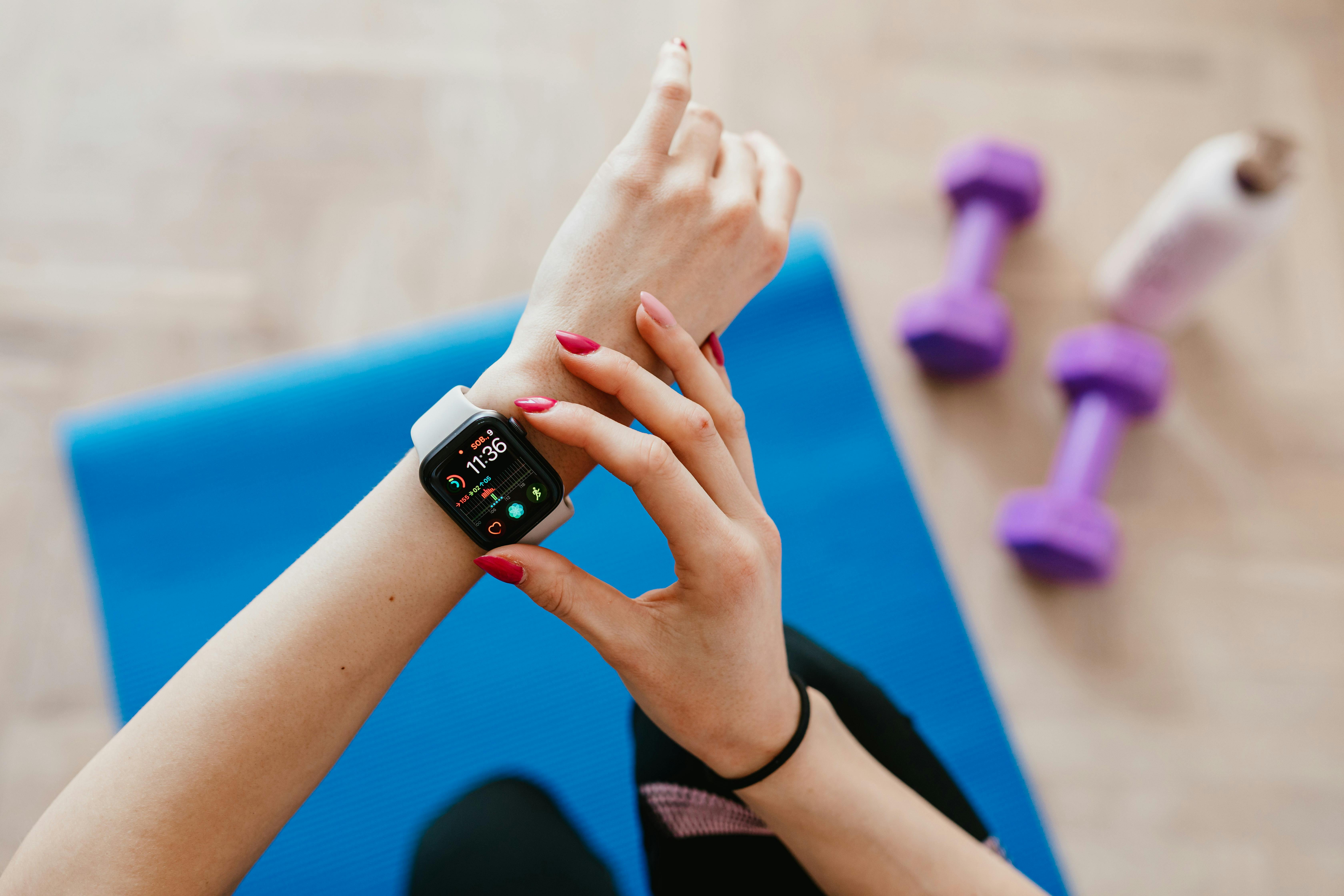 Wearable Medical Devices Market Competitve Landscape 2024-2033 – Major Players and Strategies