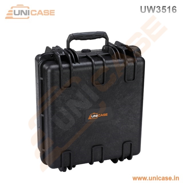Hard Plastic Cases for Travel Enthusiasts: Keeping Your Devices Safe on the Go