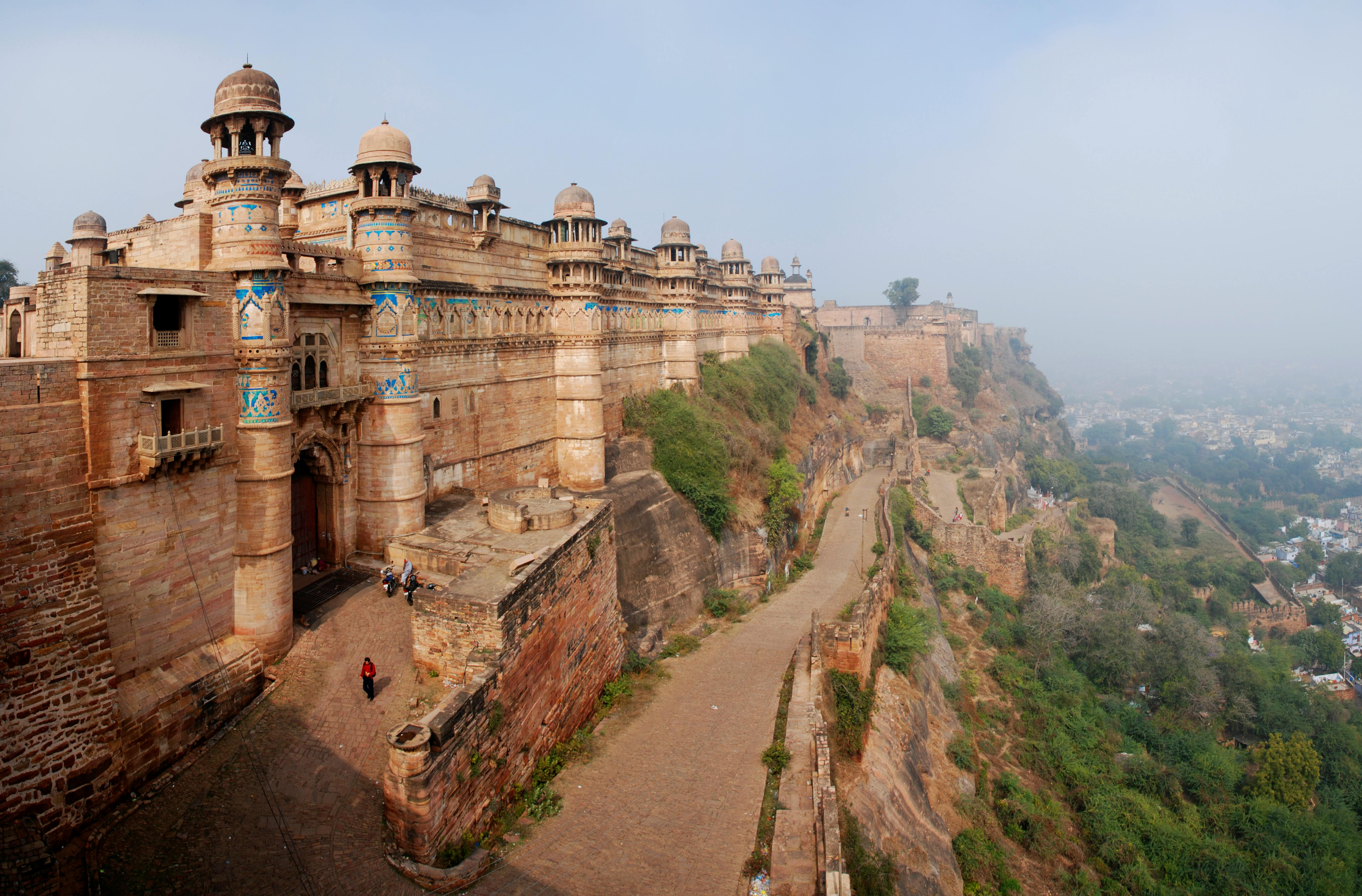 Homestays for the Budget Baller: Luxury Experiences on a Shoestring with Local Living