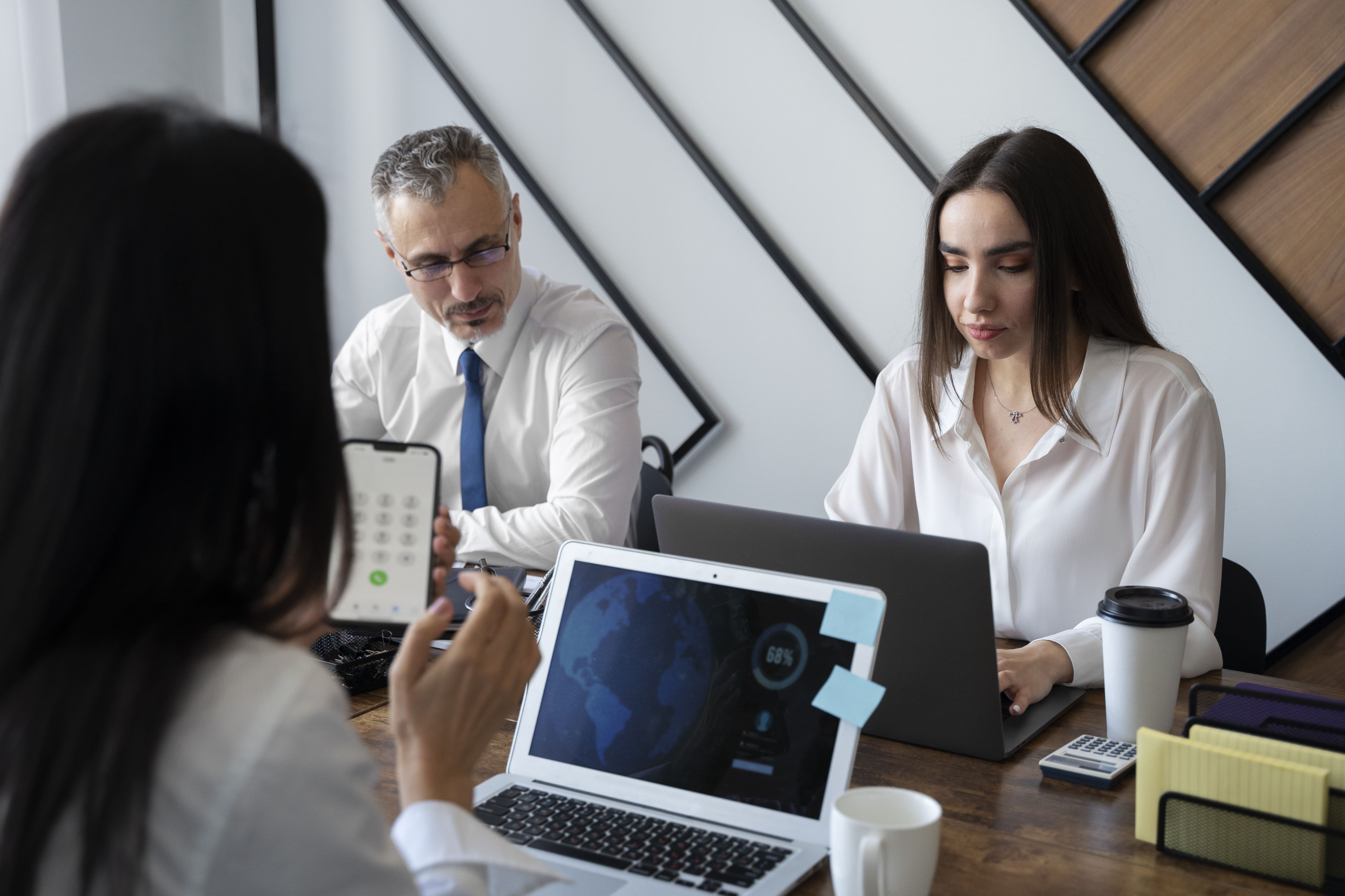 What Can Cloud-based HR Management Software Offer Your Business?