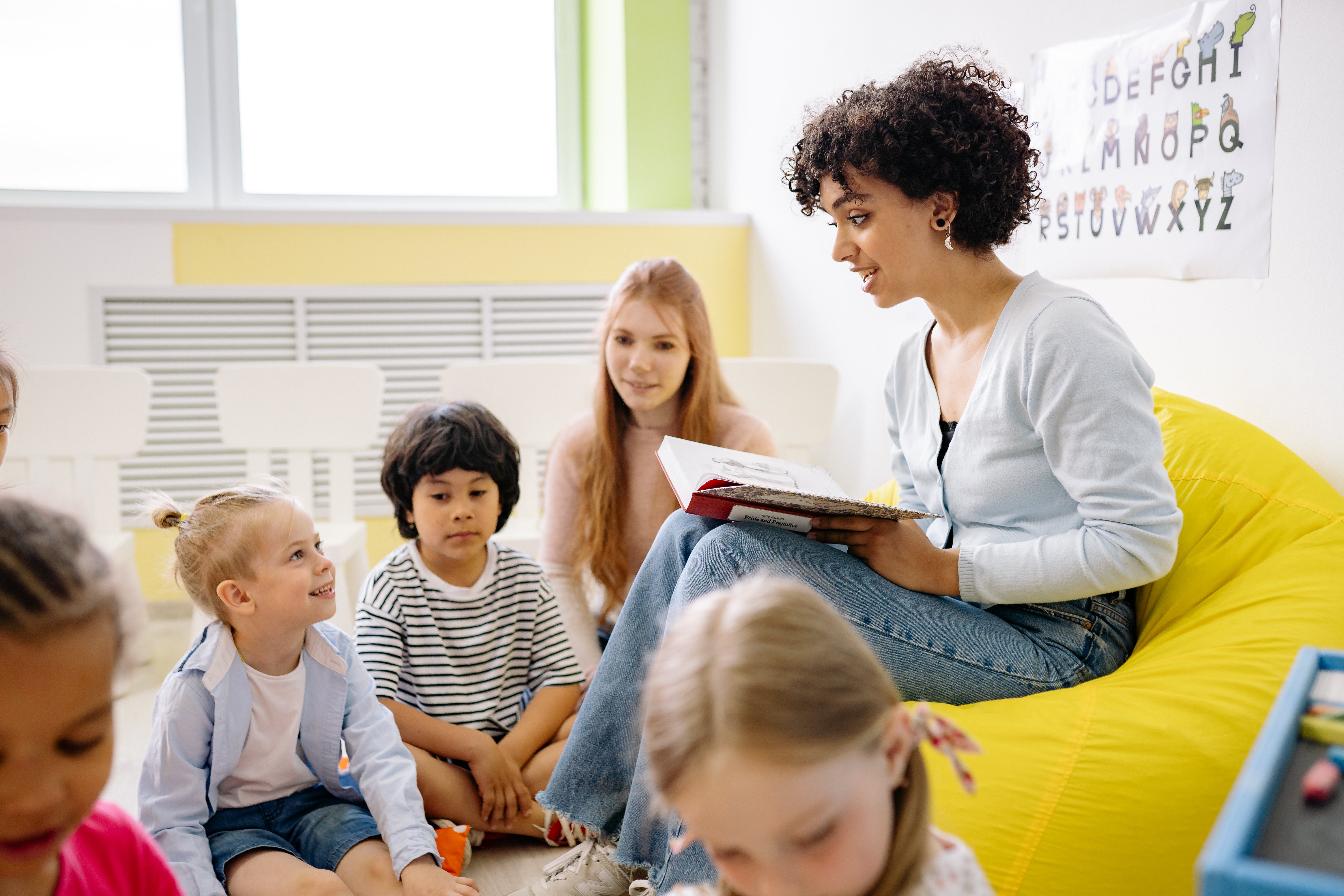 Streamlining the Teaching Process: The Ultimate Lesson Planner Guide