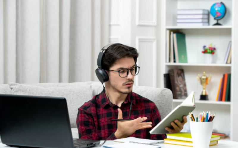 How Online Tutoring Services Transformed Emma’s Path to Academic Success