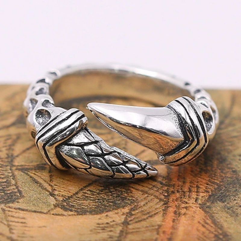 Trend Alert: The Hottest Sterling Silver Rings for Men This Season