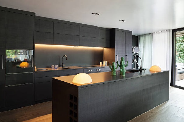 Kitchen Cabinet Installation
