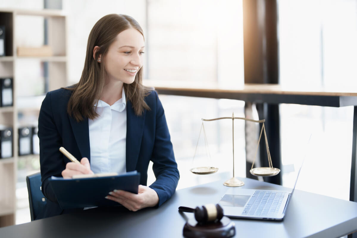 Boost Your Legal Practice: How Lawyers Can Improve Their Online Reputation