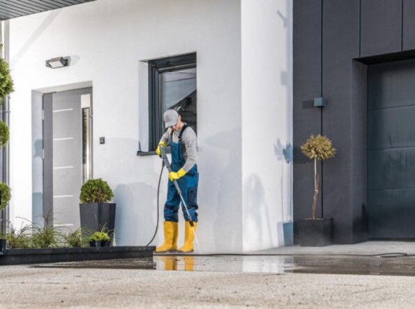 Commercial Pressure Washing in Houston - A Comprehensive Guide 