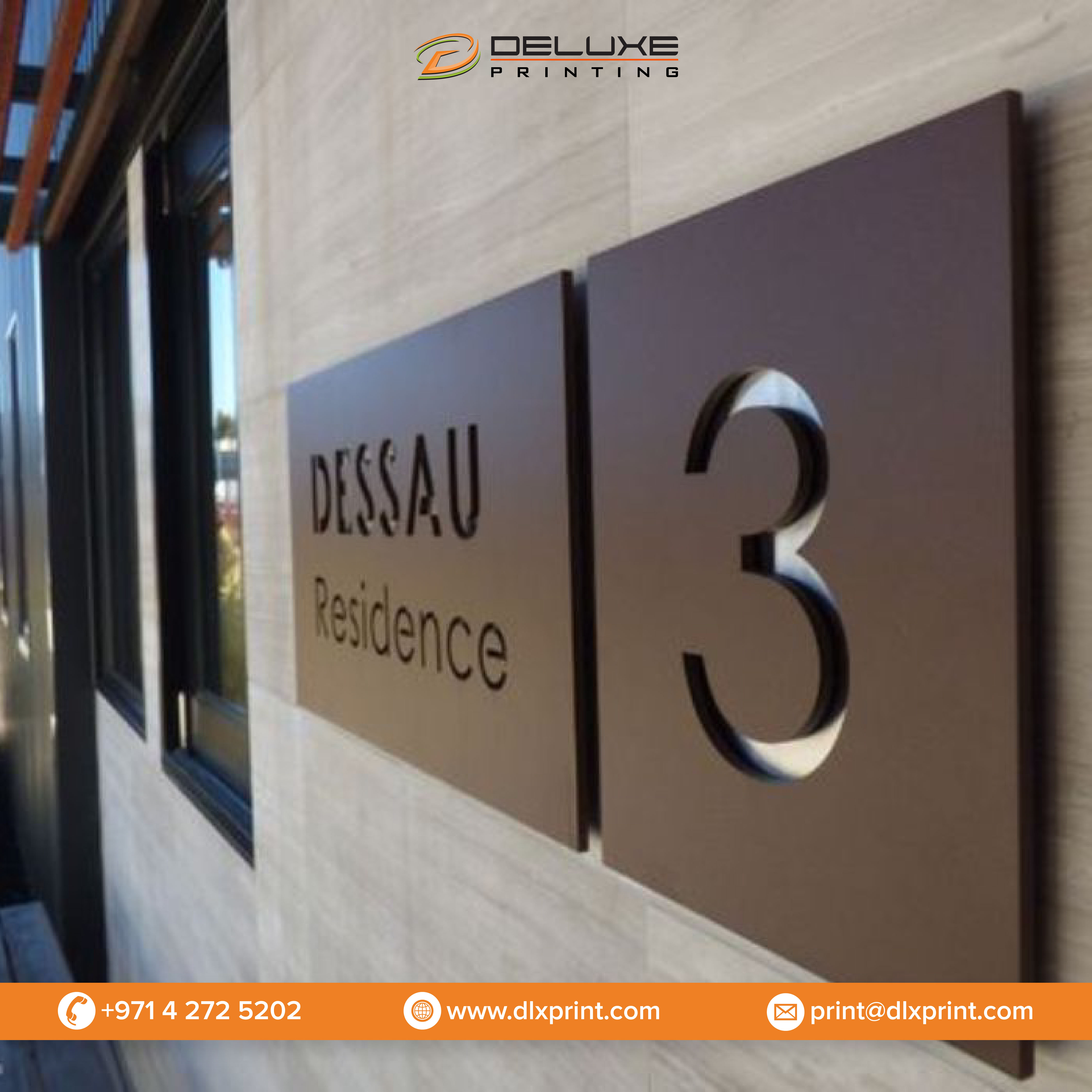 🎨🛣️ Finding Your Way: A Fun Guide to Choosing the Perfect Sign Maker! 