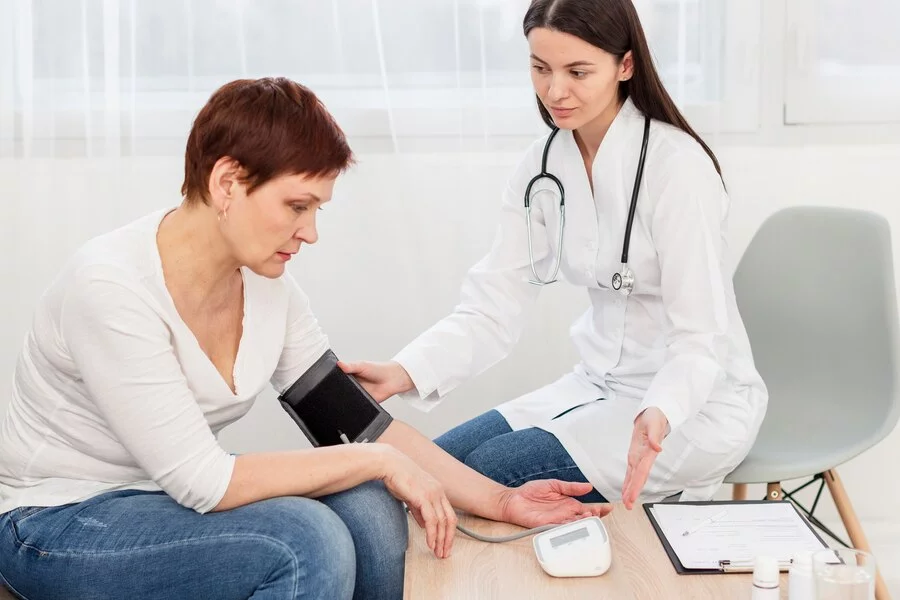 Primary Care Doctors in Chicago, Illinois: Healwell Primary Care
