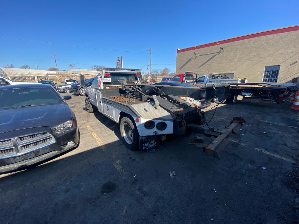 Transforming Junk into Cash: The Essentials of Junk Car Removal