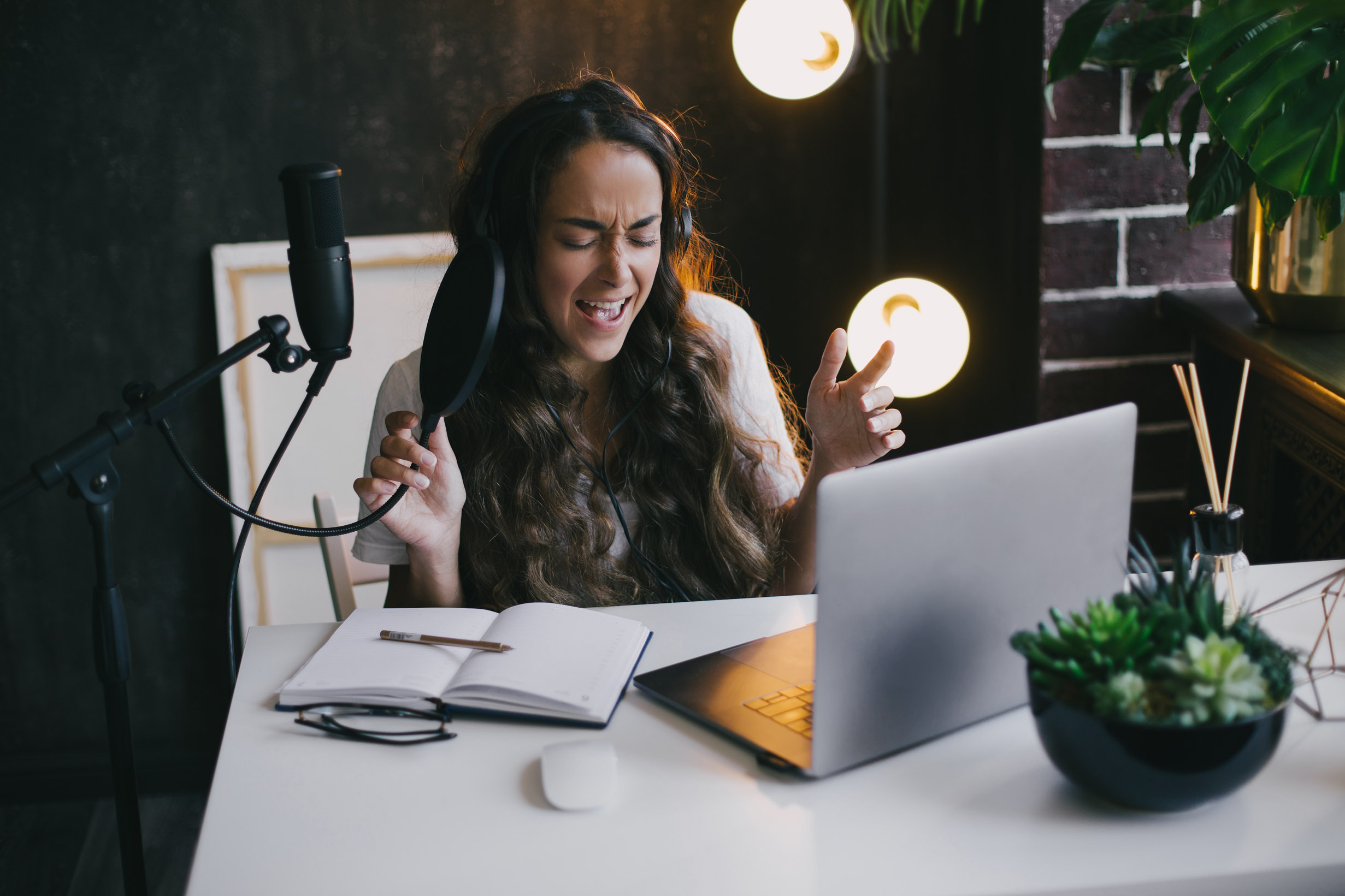 Budget-Friendly Vocal Brilliance-Online Singing Lessons