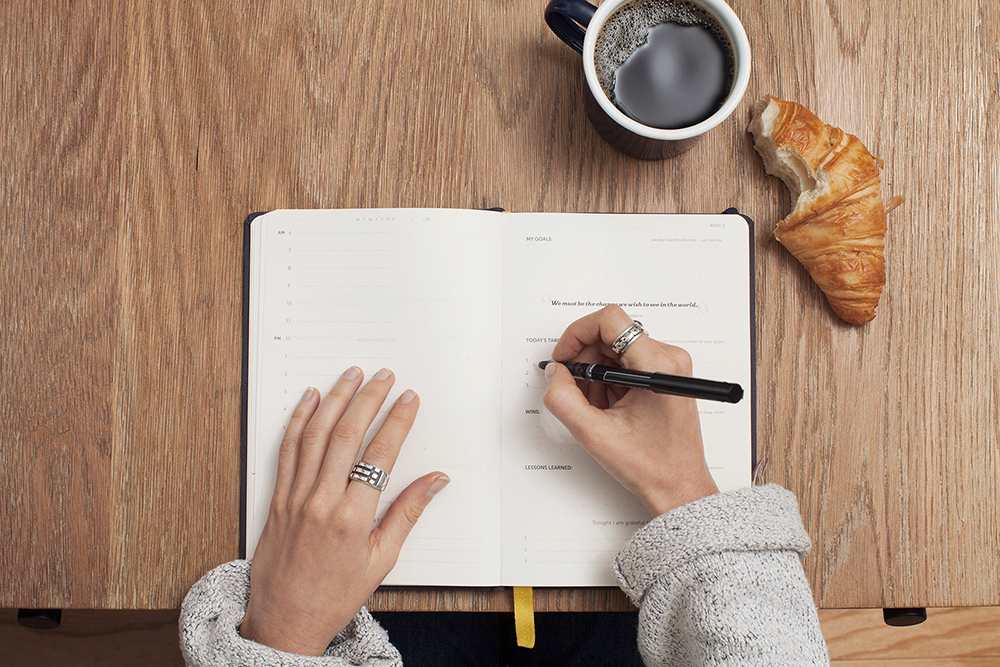 Crafting Your Narrative: How Essay Editing Services Propel Students’ College Success