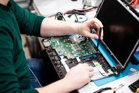 The Top Signs Your Apple Laptop Needs Service and Where to Go