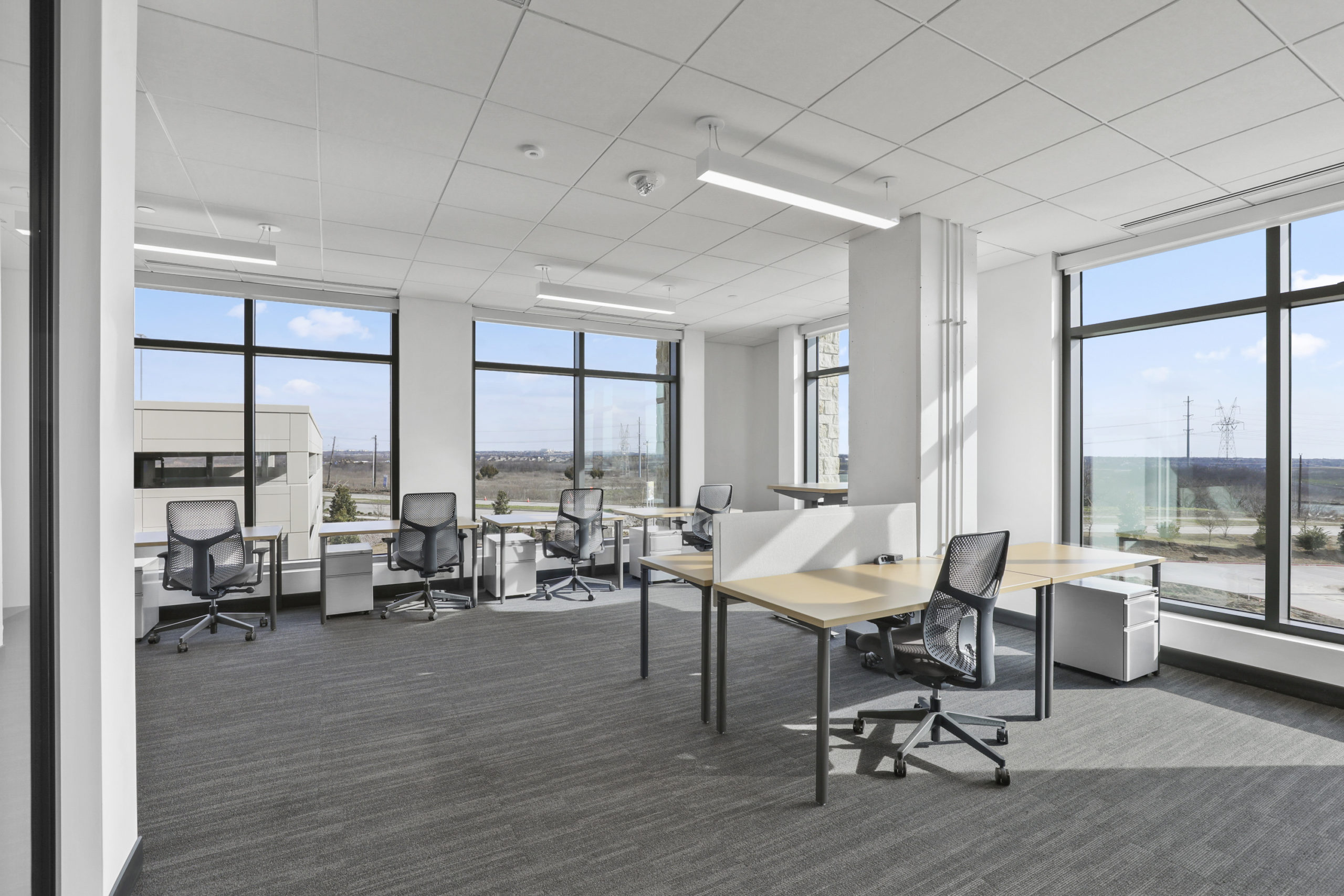 The Edge for Entrepreneurs: Why Compact Office Spaces are Game-Changers