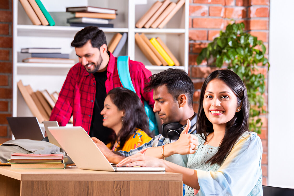 BBA vs. BCA: Which Course Offers Better Career Opportunities in Gujarat?