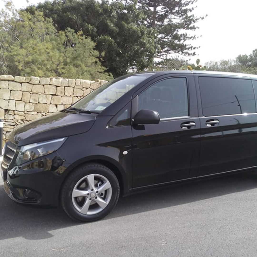 Experience Comfort with an 8-Seater Mercedes Vito Taxi in Leyton