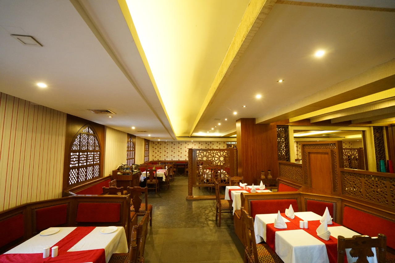 Delightful Dining Delivered: Zomato's Gourmet Restaurant Experience!