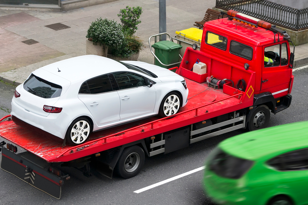 Flatbed Towing for Secure and Damage-Free Vehicle Transport