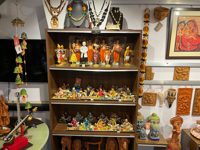Best Handicrafts Gifts in India That Everyone Loves