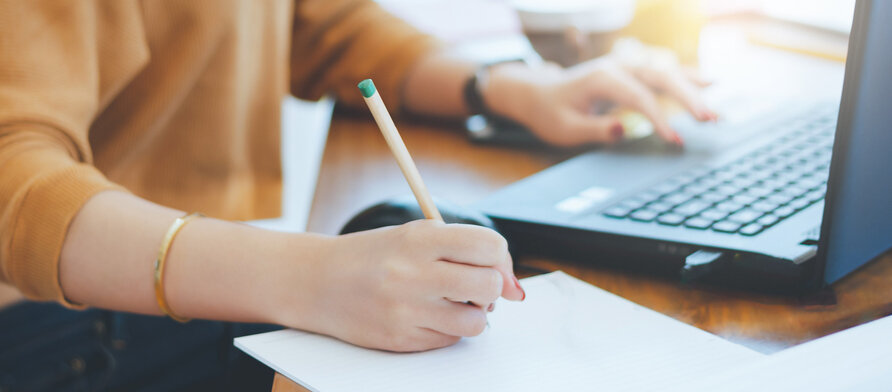 Effective Note-Taking Strategies for University Students