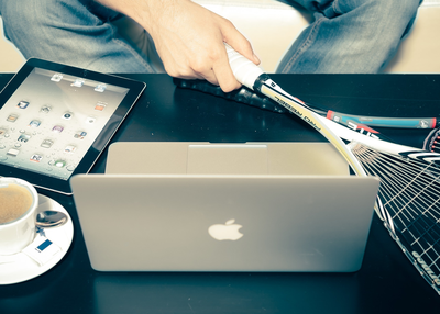 How to Properly Grip Your Squash Racquet?
