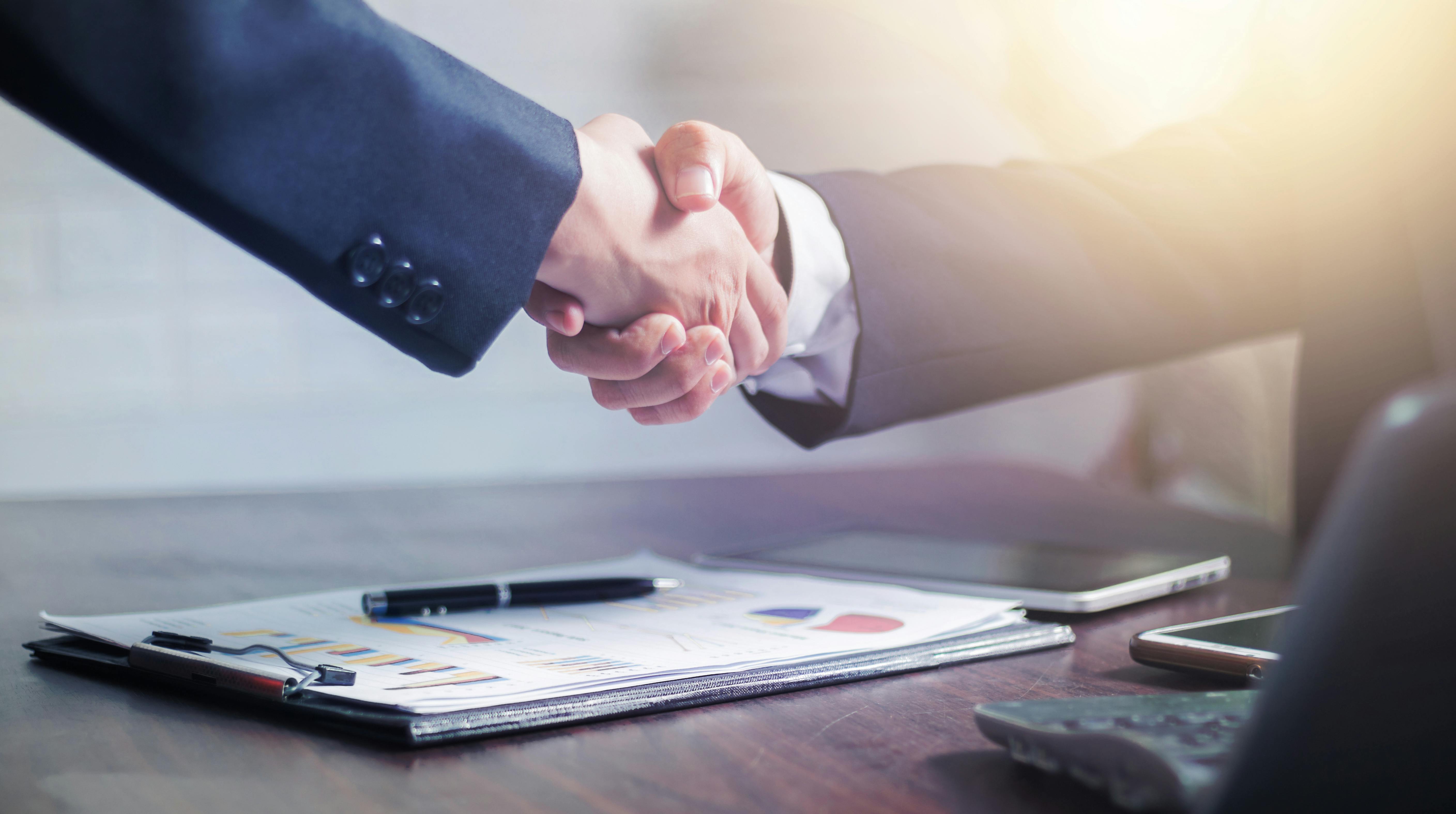Sector Multiples Vary 3x: Industry Benchmarking Becomes Critical