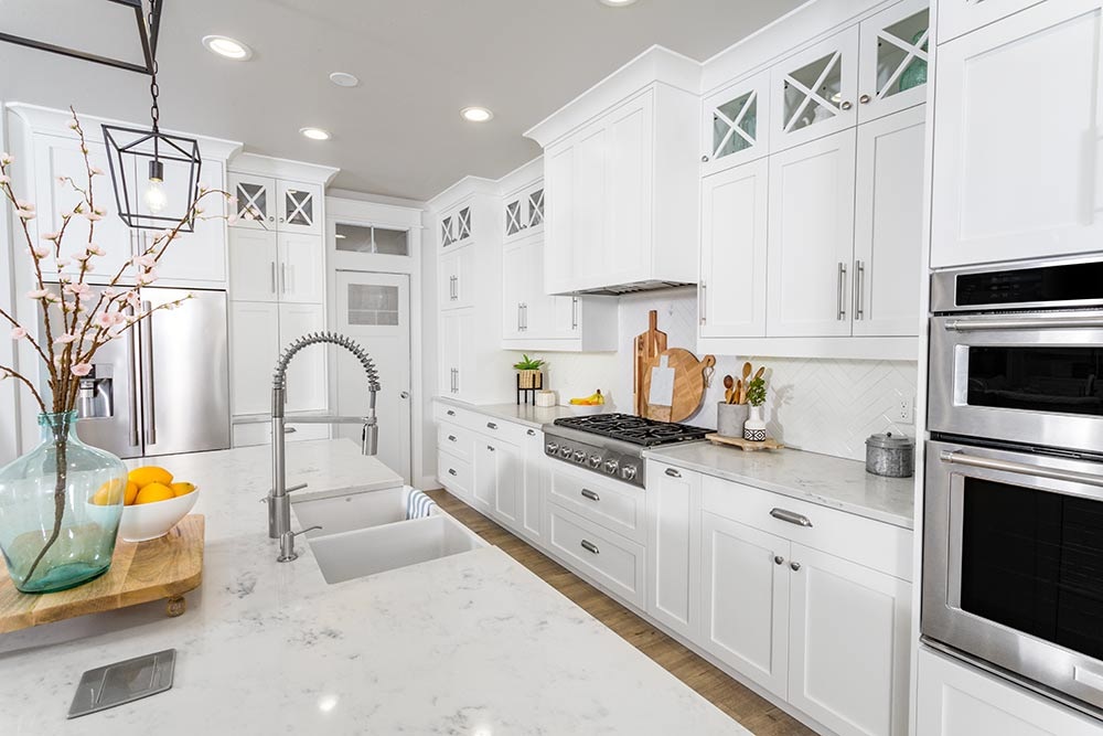 Revamp Your Kitchen with Cabinet Refacing: Elevate Your Space with Custom Cabinetry and Kitchen Remodels