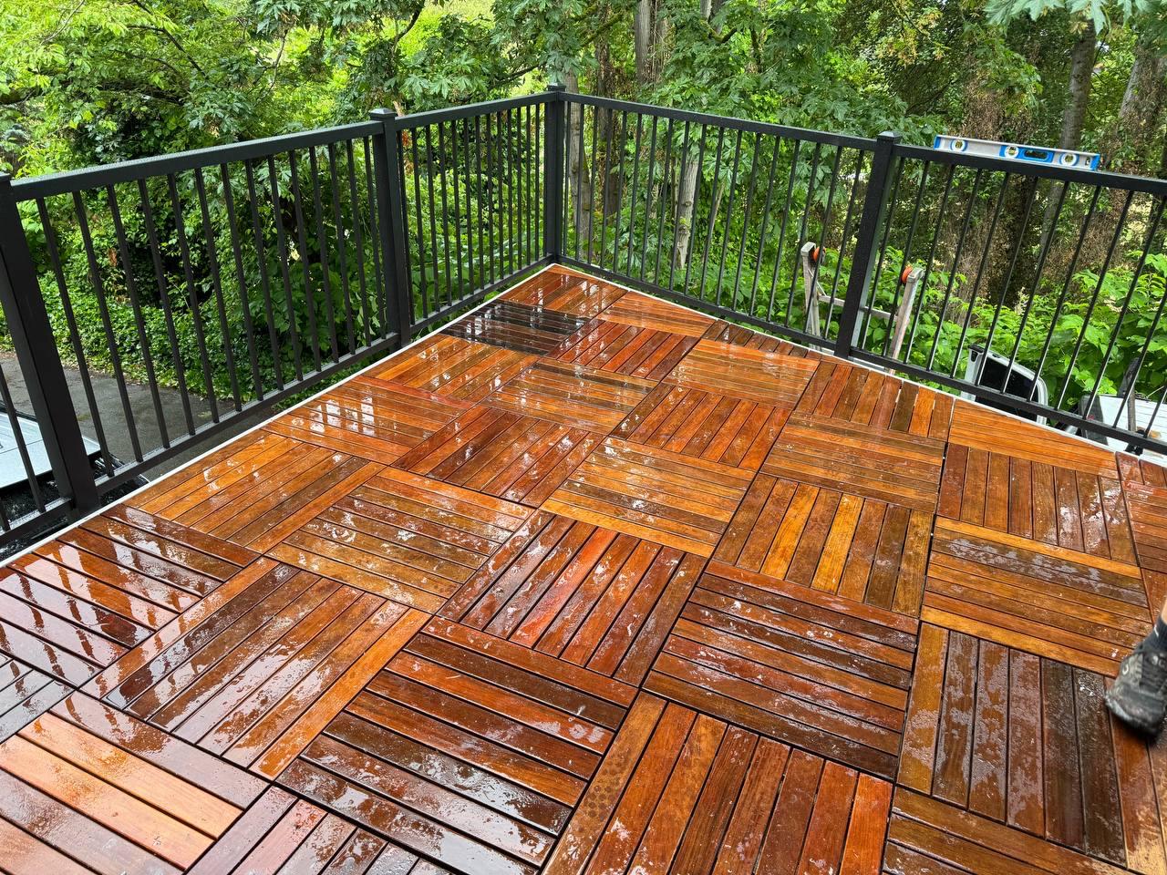 What Are The Main Differences Between Wood And Composite Decking?