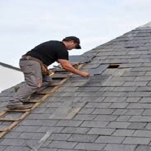 5 Common Signs You Need Residential Roof Repairs
