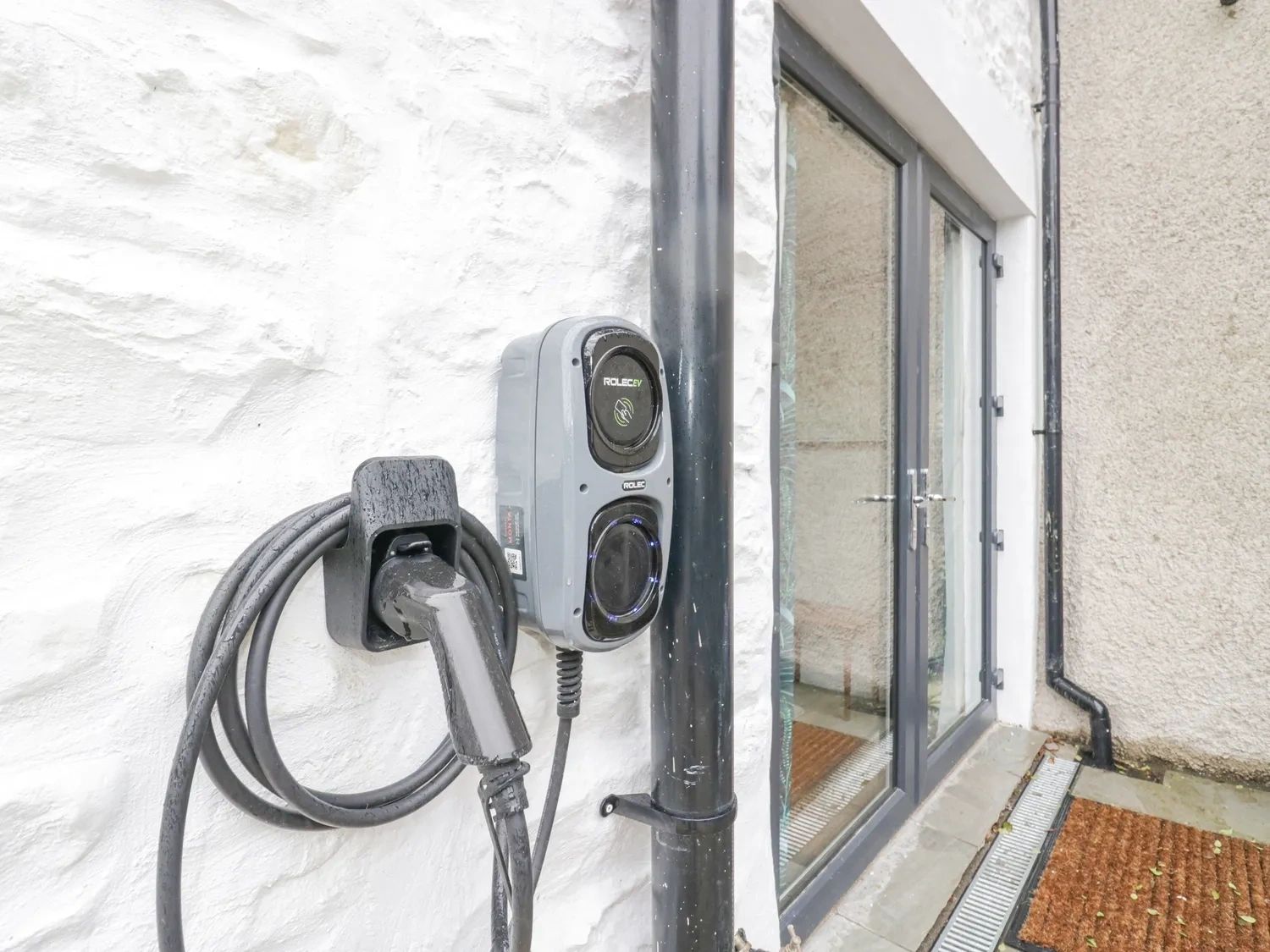 Facilities Provided in the 3-Bed Holiday Cottage with Electric Car Charger