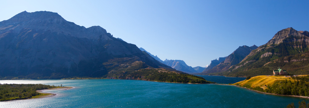 Does Waterton Park Hotel Have A Pool?