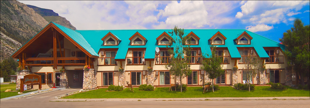 One Night Stay In Romantic Suite With Fireplace And Jacuzzi Tub In Waterton Park