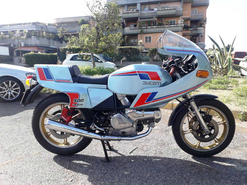 Ducati 998S and Ducati 998R: High-Performance Legends