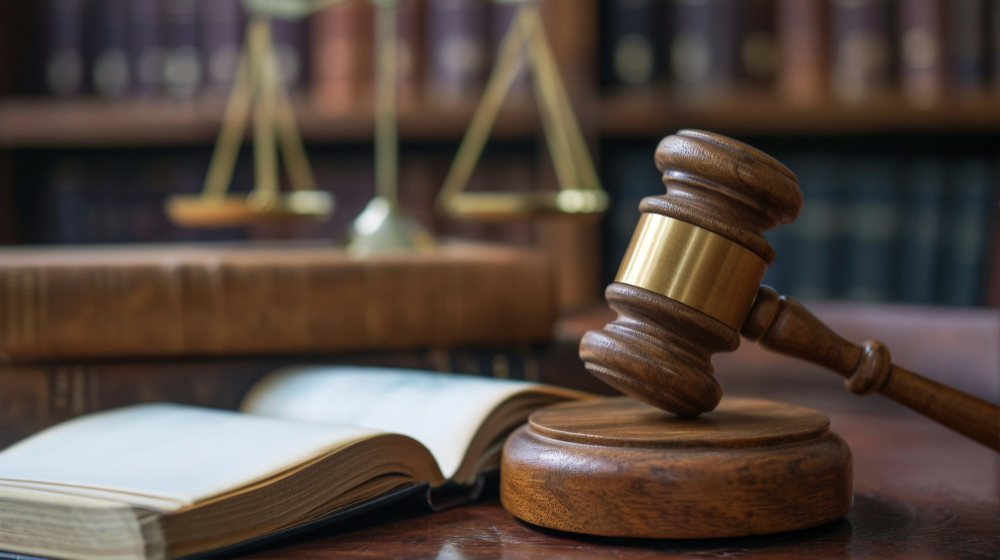 Navigating Legal and Financial Terrain: Trading Advice and Inheritance Law Firms