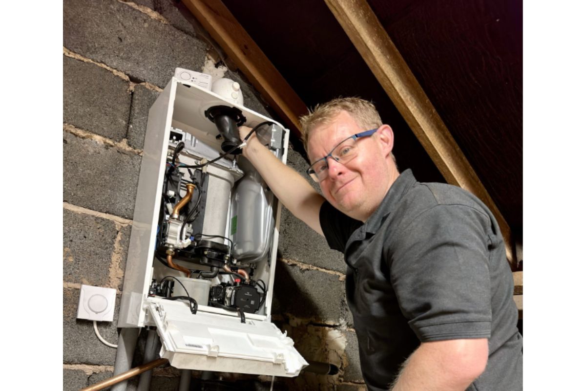 DIY vs. Professional Plumbing Services