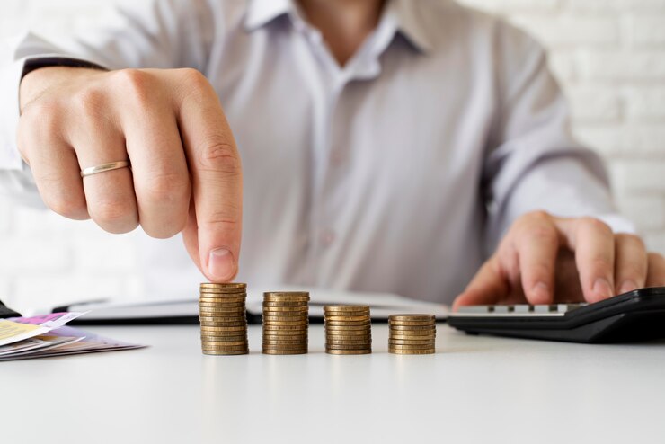 Loan EMI Calculator on Bajaj Markets: Plan Your Finances with Precision