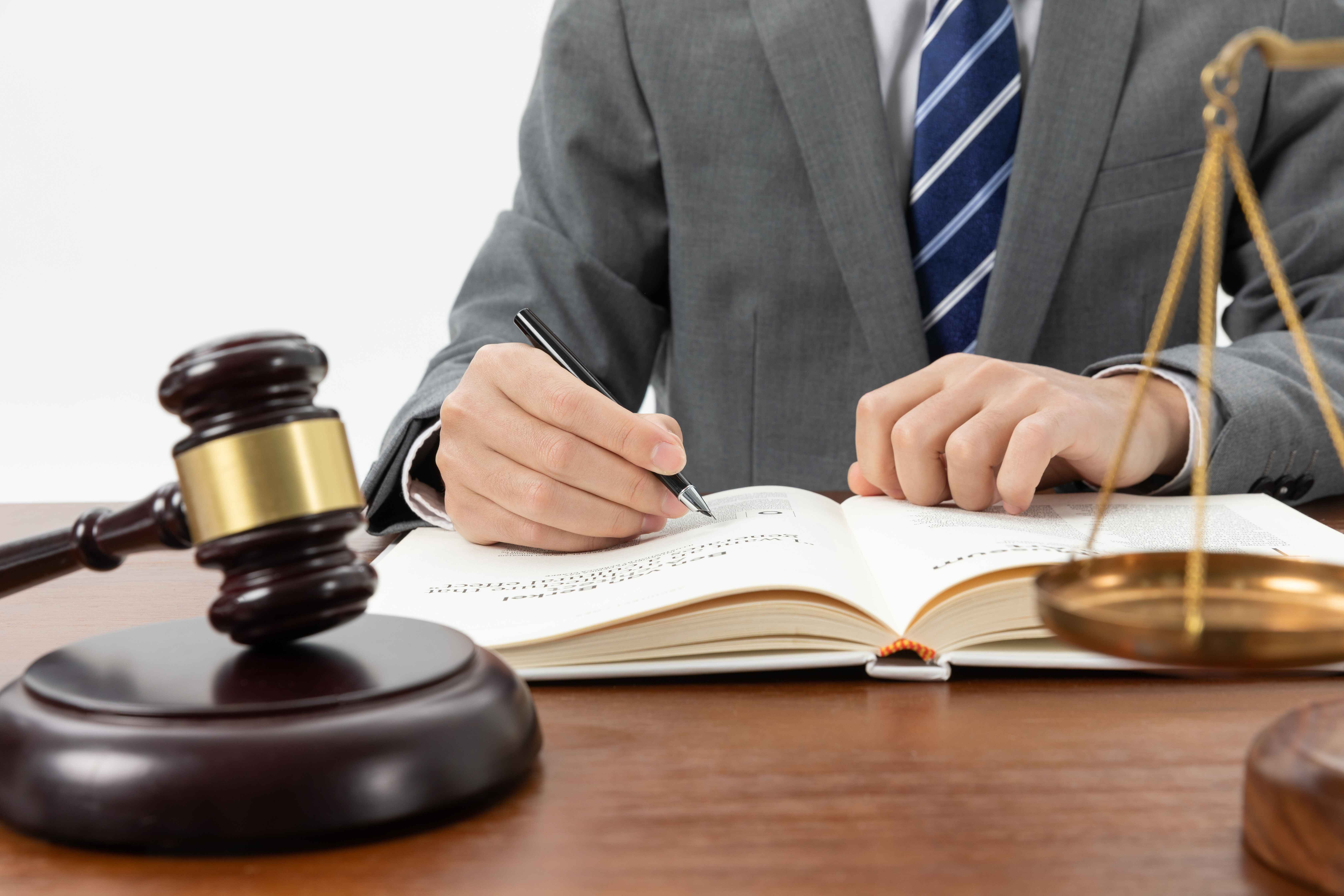Case Studies: Successful Arbitration Strategies by Leading Lawyers in Abu Dhabi