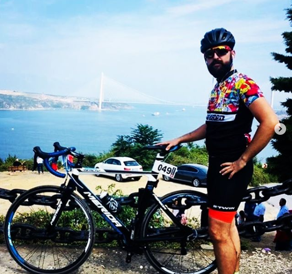 Custom Made Cycling Jerseys can Motivate You in a Great Way!