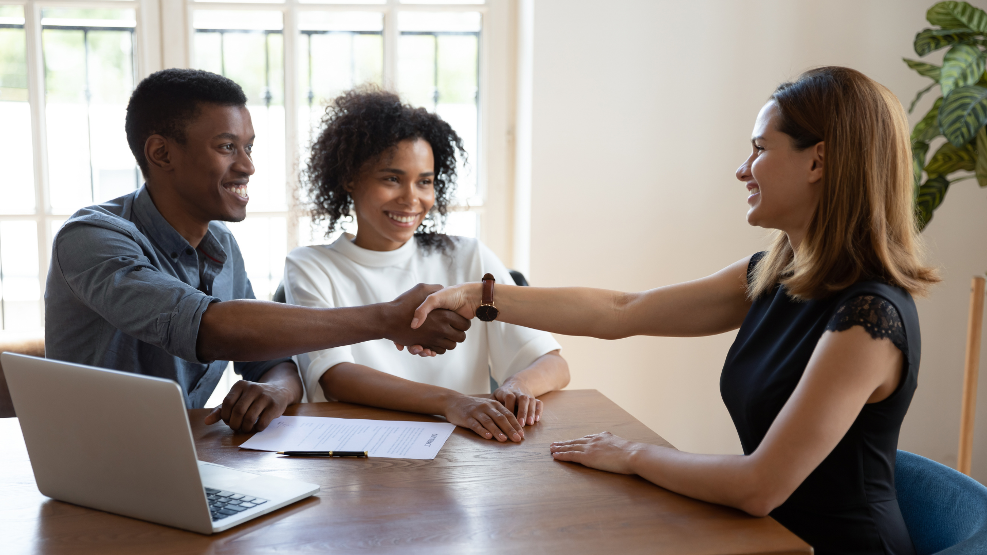 How Business Brokers Simplify the Process of Selling Your Business
