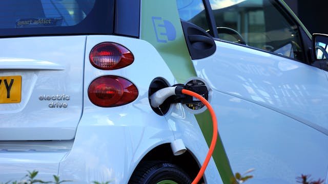 Global Battery Swapping Market Overview 2024: Size, Growth Rate, and Segments