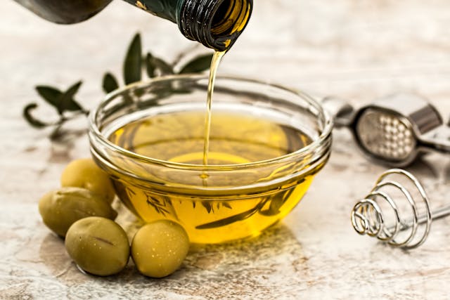 Olive Oil Market Report 2024: Market Size, CAGR, Lucrative Segments