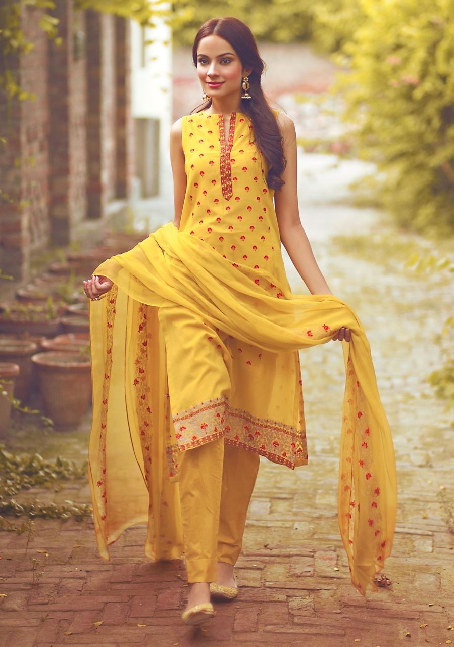 Exploring The Rich Diversity Of Indian Women's Fashion