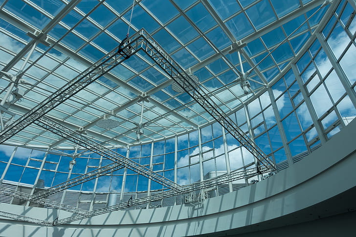 How Polycarbonate Sheet is Transforming Modern Architecture 