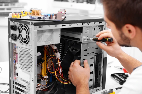 From Crashes to Fixes: A Guide to Picking the Perfect Computer Repair Company