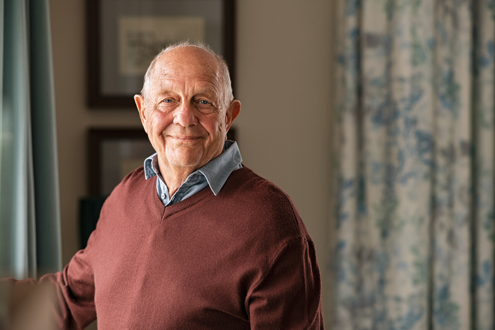 5 Early Dementia Warning Signs to Be Aware Of